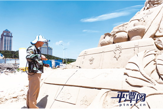 Sand sculptures promote Silk Road culture