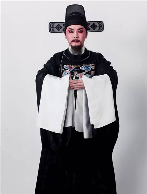 Anti-graft-themed Fujian opera to debut tonight