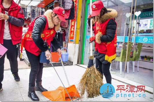 Army of volunteers clean up Pingtan's streets